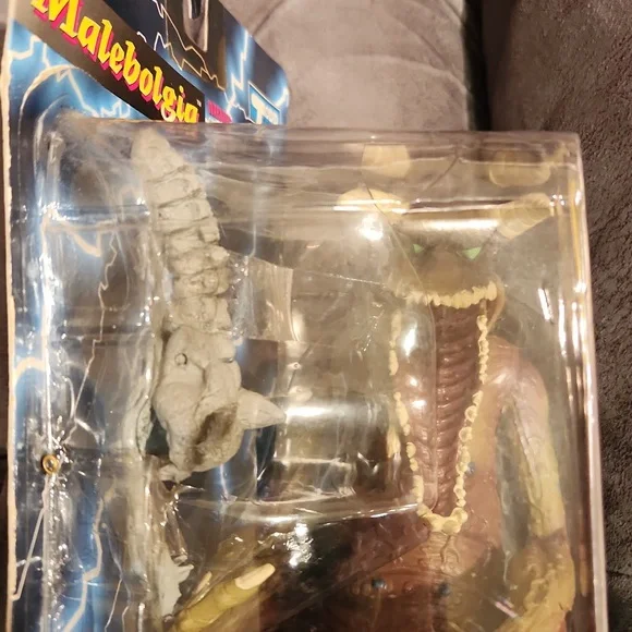 Spawn action figure. - Picture 6 of 6